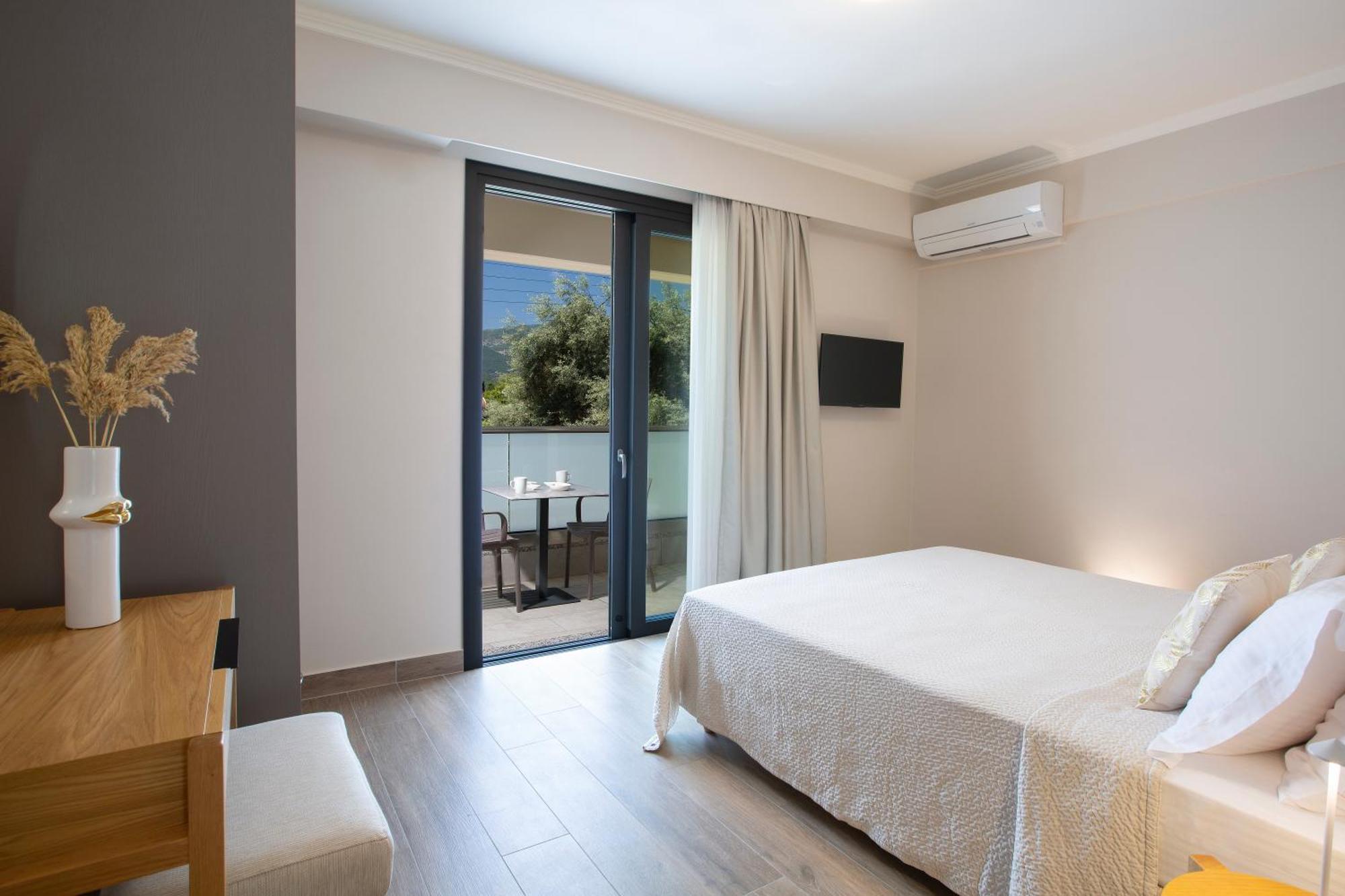 Zisis Suites Νυδρί Εξωτερικό φωτογραφία