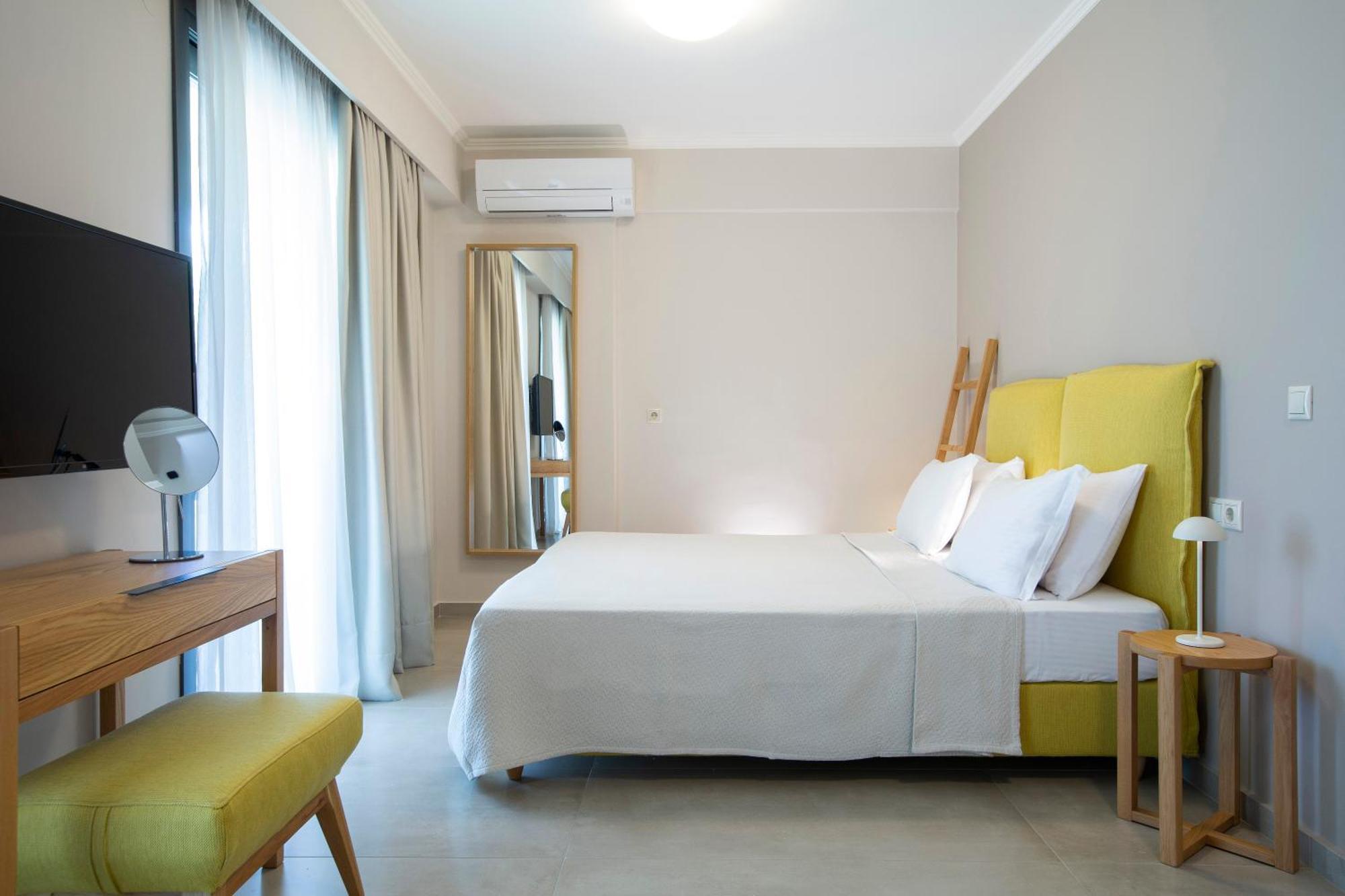 Zisis Suites Νυδρί Δωμάτιο φωτογραφία