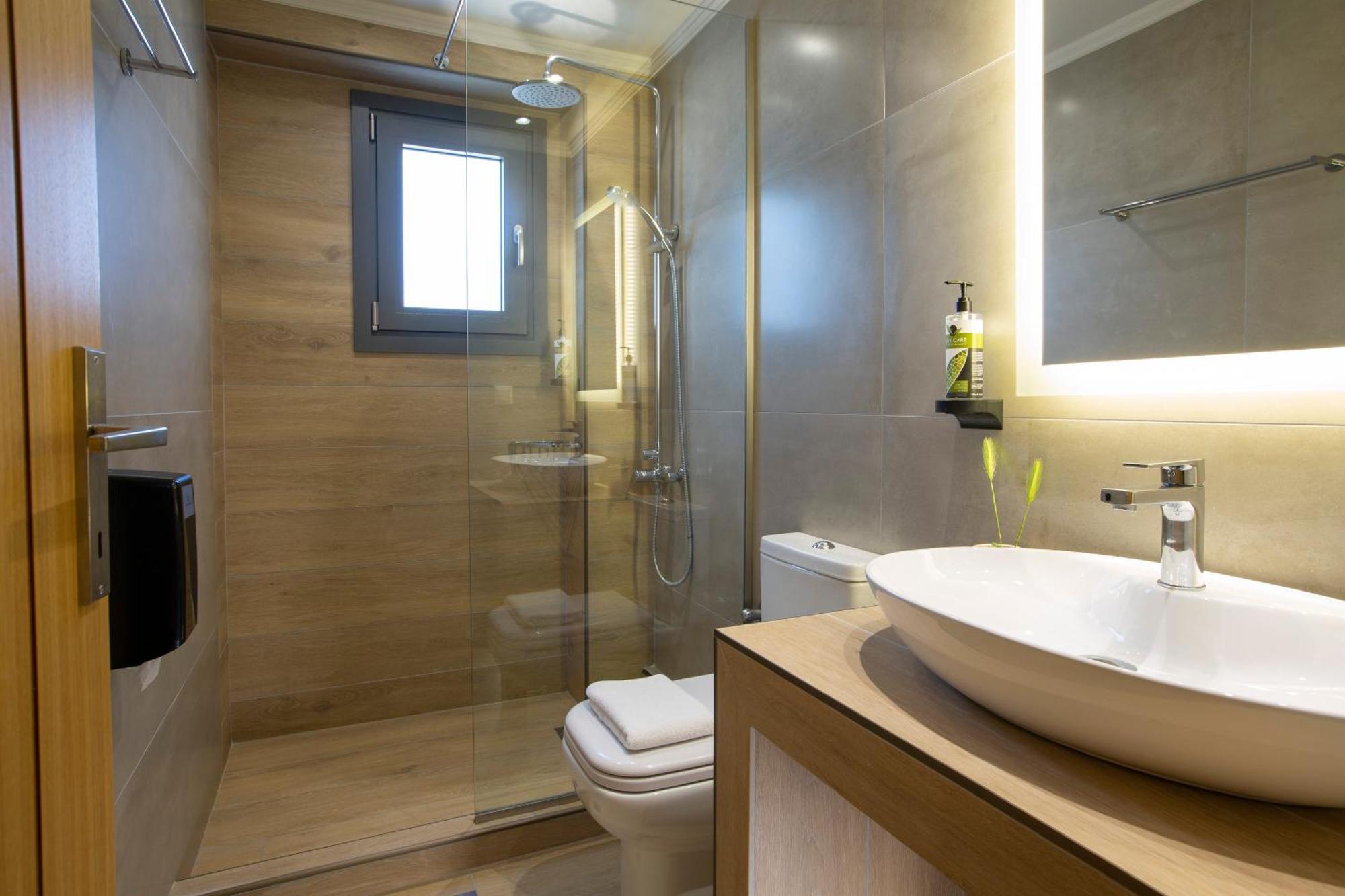 Zisis Suites Νυδρί Δωμάτιο φωτογραφία